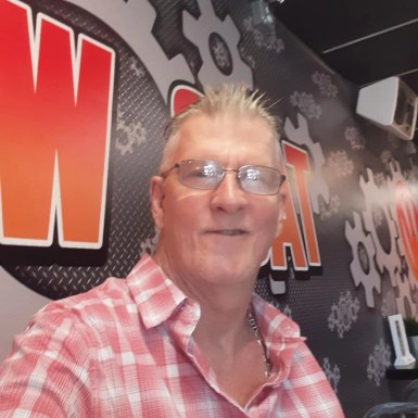 <span>Mike, 60</span>&nbsp;<span style='width: 25px; height: 16px; float: right; background-image: url(/bitmaps/flags_small/US.PNG)'>&nbsp;</span><br><span>Cape Coral, Соединенные Штаты Америки</span>&nbsp;<input type='button' class='joinbtn' style='float: right' value='JOIN NOW' />