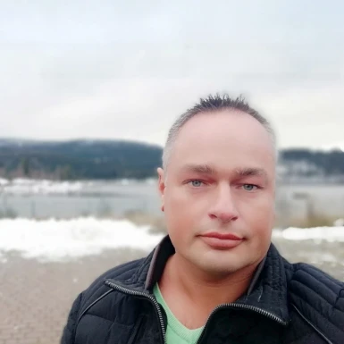 <span>Chris, 50</span>&nbsp;<span style='width: 25px; height: 16px; float: right; background-image: url(/bitmaps/flags_small/DE.PNG)'>&nbsp;</span><br><span>Mannheim, 德国</span>&nbsp;<input type='button' class='joinbtn' style='float: right' value='JOIN NOW' />