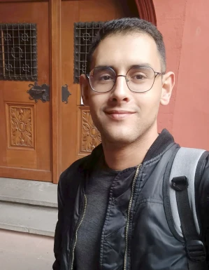 <span>Mohamed, 27</span>&nbsp;<span style='width: 25px; height: 16px; float: right; background-image: url(/bitmaps/flags_small/FR.PNG)'>&nbsp;</span><br><span>Montpellier, Франція</span>&nbsp;<input type='button' class='joinbtn' style='float: right' value='JOIN NOW' />