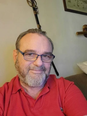 <span>George, 63</span> <span style='width: 25px; height: 16px; float: right; background-image: url(/bitmaps/flags_small/GR.PNG)'> </span><br><span>Athens, ギリシャ</span> <input type='button' class='joinbtn' style='float: right' value='JOIN NOW' />