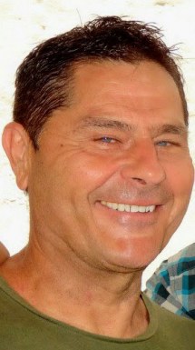 <span>Rafa, 64</span> <span style='width: 25px; height: 16px; float: right; background-image: url(/bitmaps/flags_small/ES.PNG)'> </span><br><span>Alicante, Іспанія</span> <input type='button' class='joinbtn' style='float: right' value='JOIN NOW' />