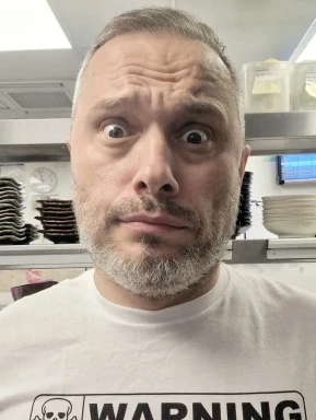 English men looking for love